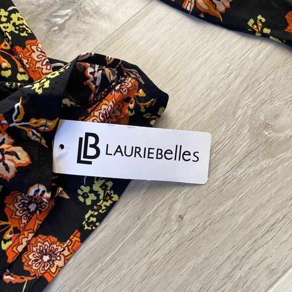 LAURIEBELLES‎ Veronika Floral Print Top Black Multi M Nwt - Picture 5 of 6